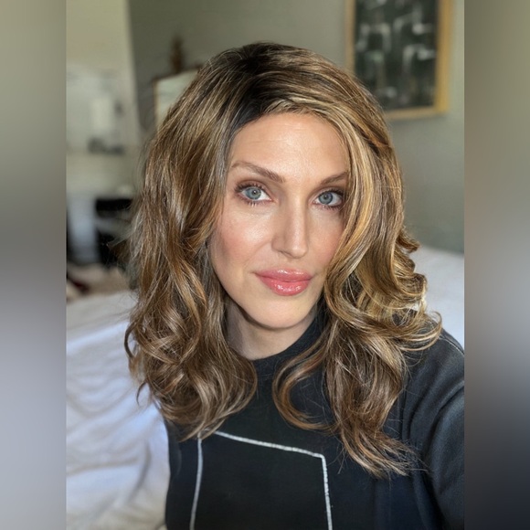 NIB Belle Tress Allegro 18 Lace-Front Mono Wig in Mocha with Cream Brunette - Picture 5 of 8